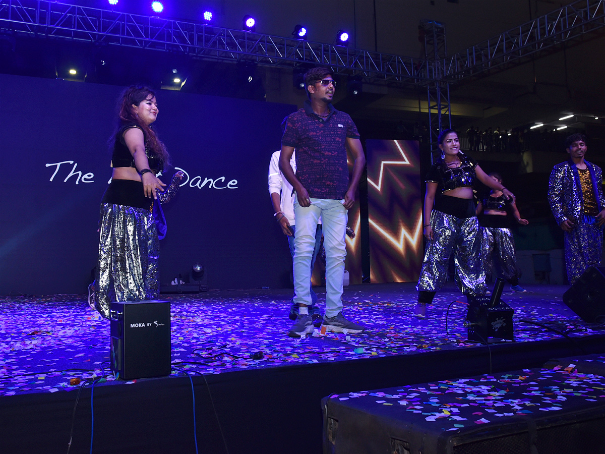 New_20Year_20Celebrations_20in_20Hyderabad_20Photos_14.jpg 15