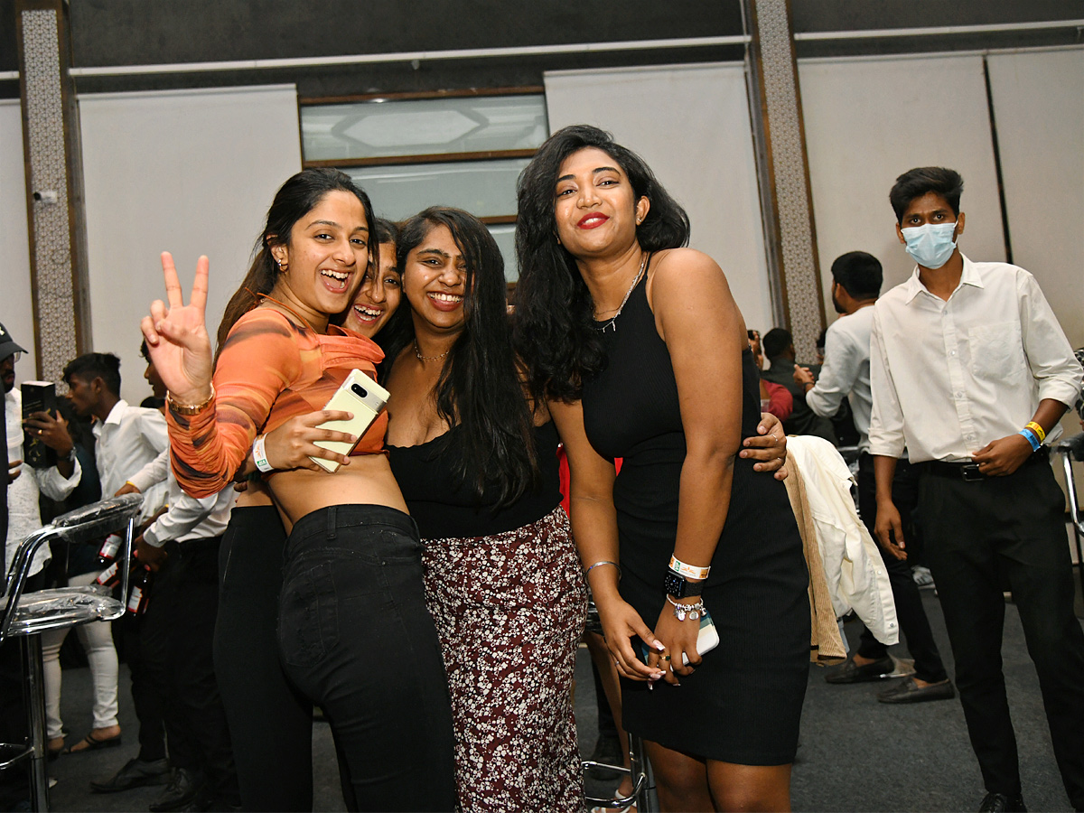 New_20Year_20Celebrations_20in_20Hyderabad_20Photos_8.jpg 9