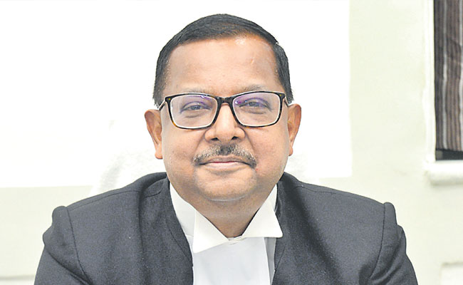 UJJAL-BHUYAN.jpg