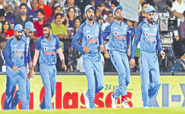 ROHIT-GANG_9675.jpg