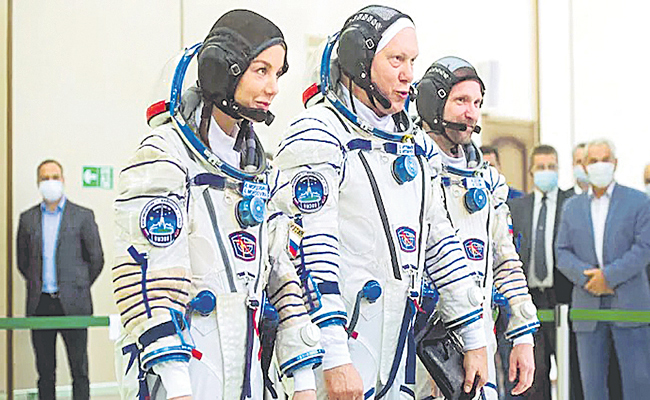 FILM-IN-SPACE.jpg