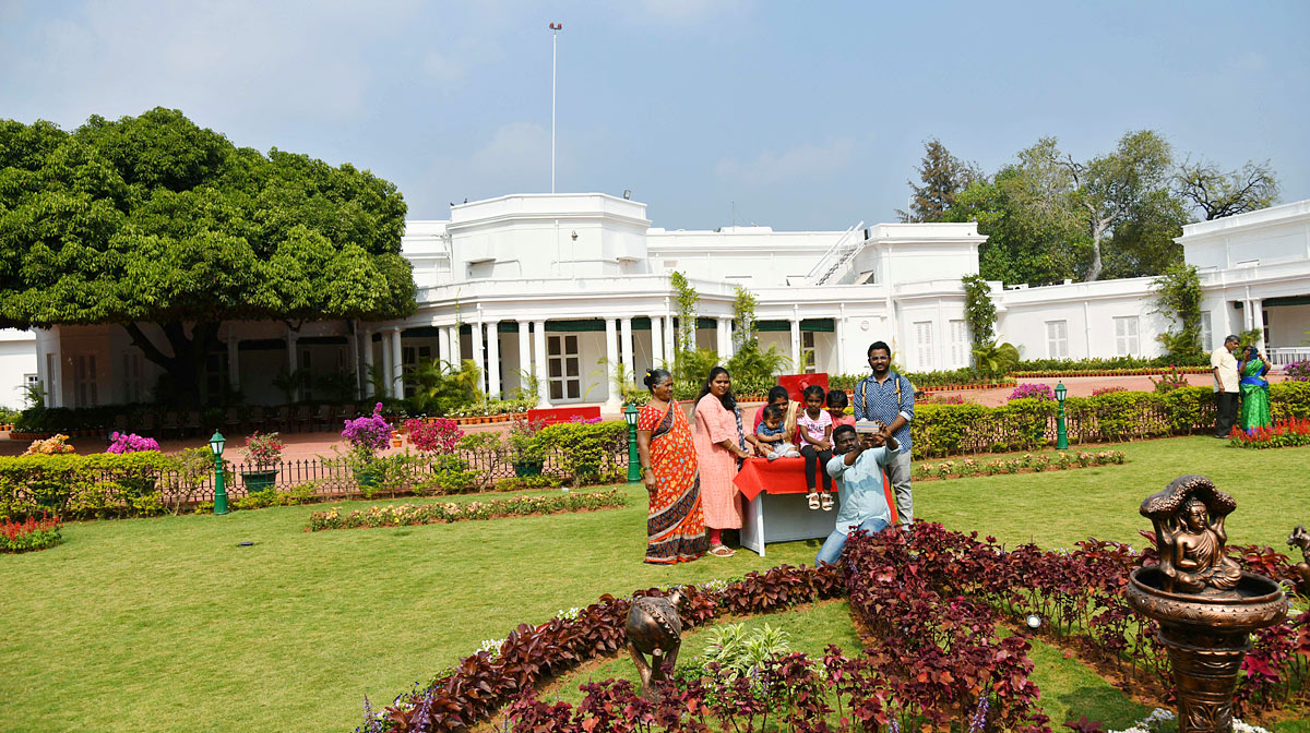 Rashtrapati_20Nilayam_20Hyderabad_20Visiting_202023_20Photos_23.jpg 23