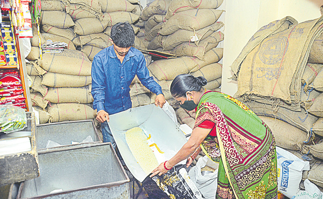 RATION-SHOP-DEALER-3.jpg