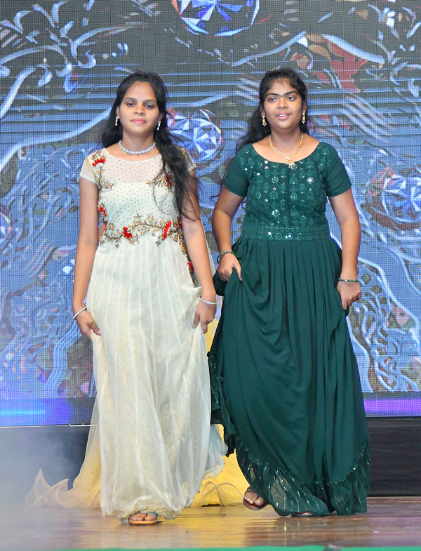 Celebrations_20At_20Vijayawada_20Siddhartha_20College_20Photos_19.jpg 19