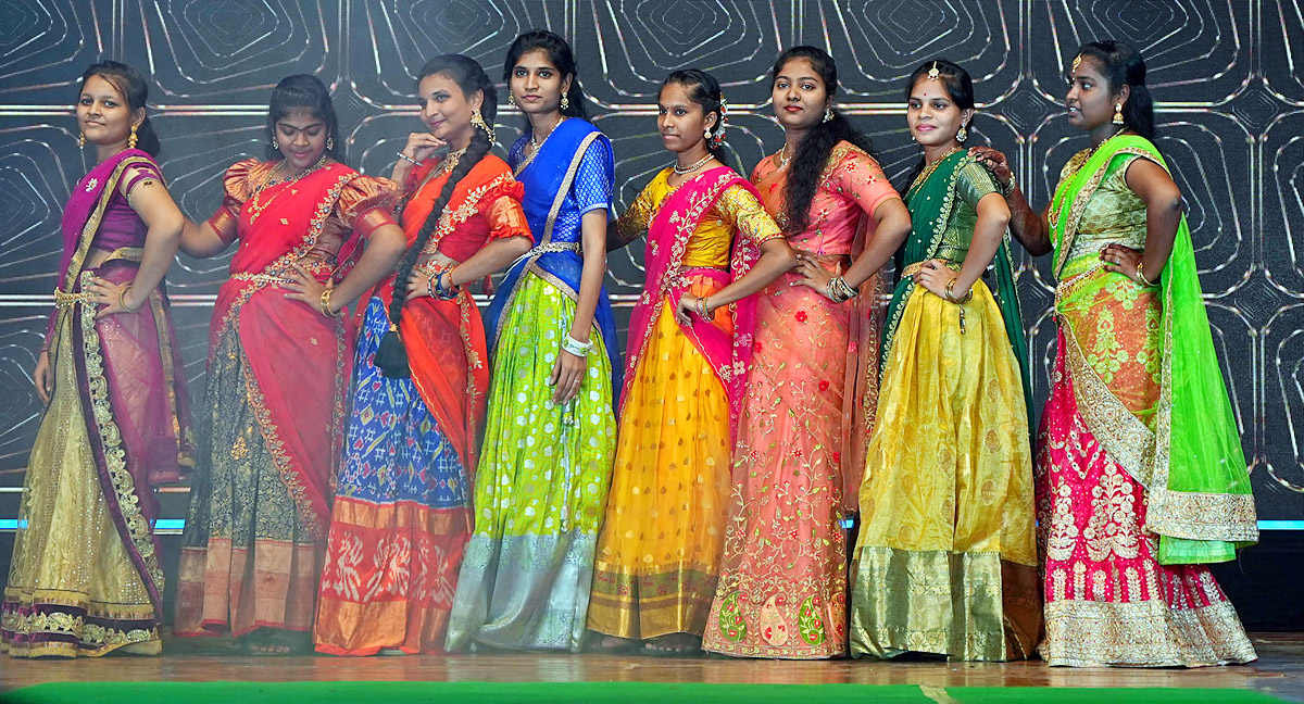 Celebrations_20At_20Vijayawada_20Siddhartha_20College_20Photos_5.jpg 5