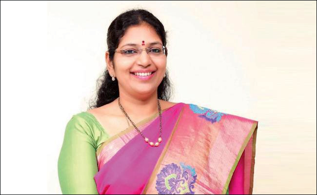 Varudu-Kalyani.jpg