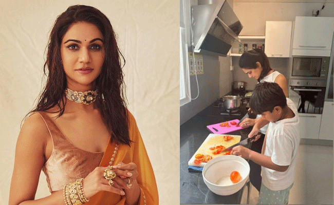 ALLU-sneha.gif