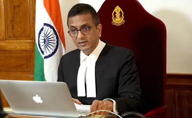 DY-Chandrachud.jpg