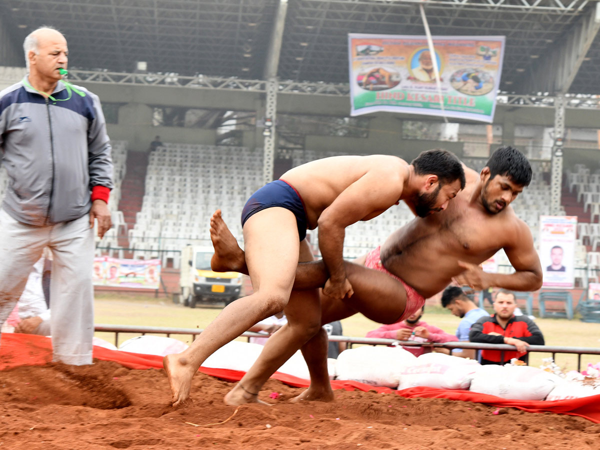 Hyderabad_20Traditional_20Wrestling_20Competition_202023_20At_20LB_20Stadium_20Photos_15.jpg 14