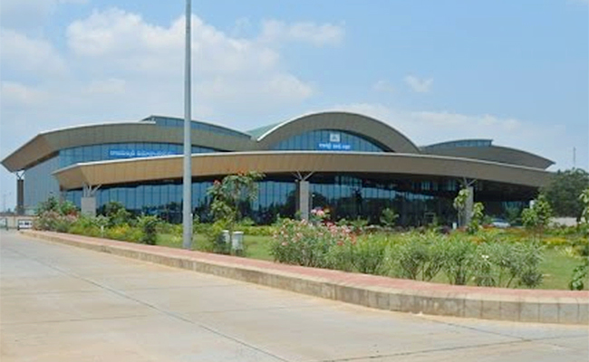 Madhurapudi-Airport.jpg