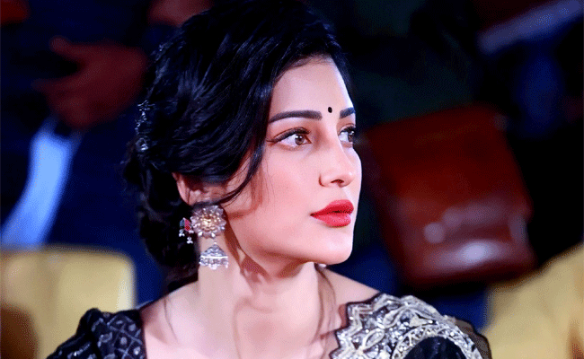 shruthi-haasan.gif
