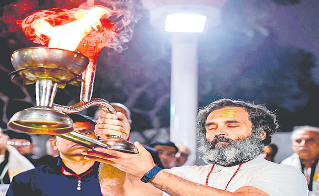 AARTI-5.jpg