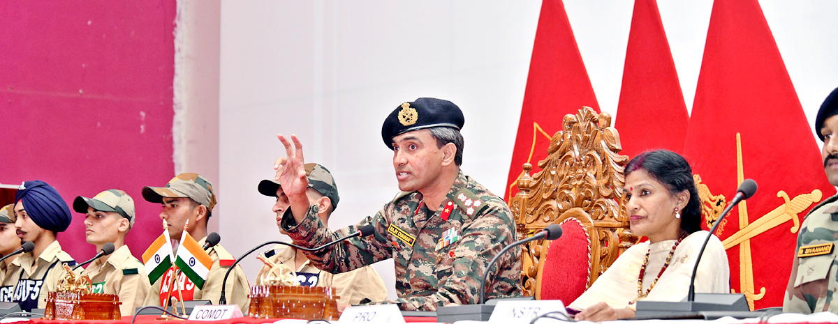 ANI_1318.jpg 3