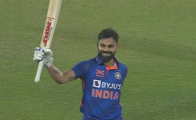 Virat-kohli-century.jpg