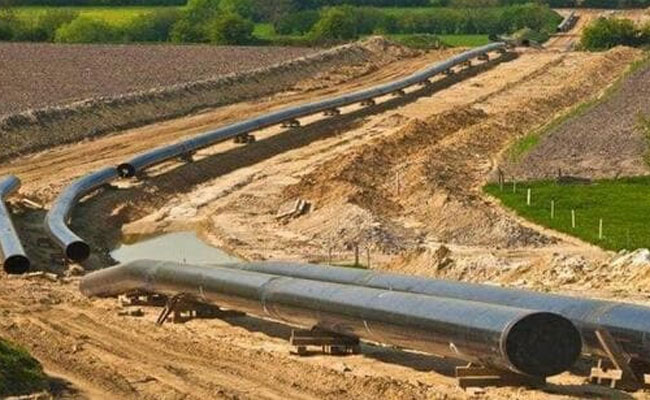ioc-petrol-pipe.jpg