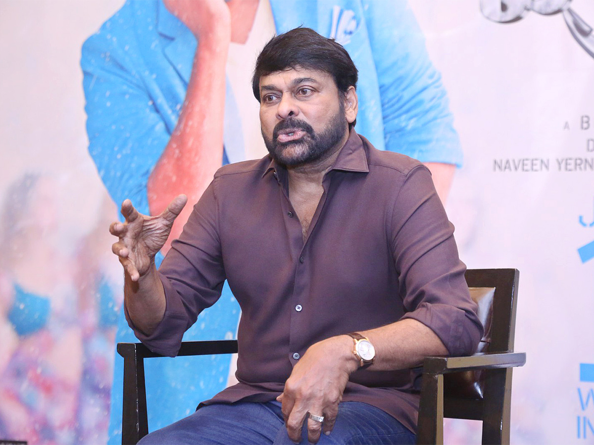 Chiranjeevi_20Interview_20Waltair_20Veerayya_20Photos_13.jpg 13