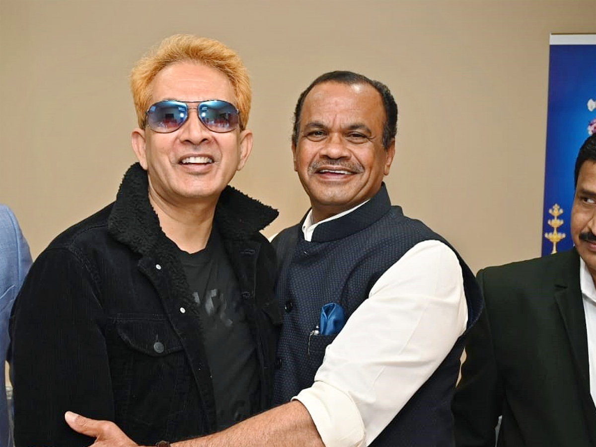 Hair_20stylist_20Jawed_20Habib_20launches_20Hair_20Studio_20in_20Hyderabad_20Photos_5.jpg 6
