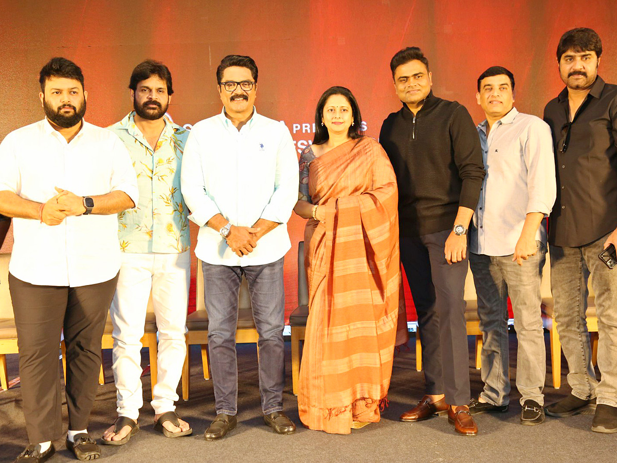Varasudu_20Movie_20Press_20Meet_20Photos_4.jpg 1