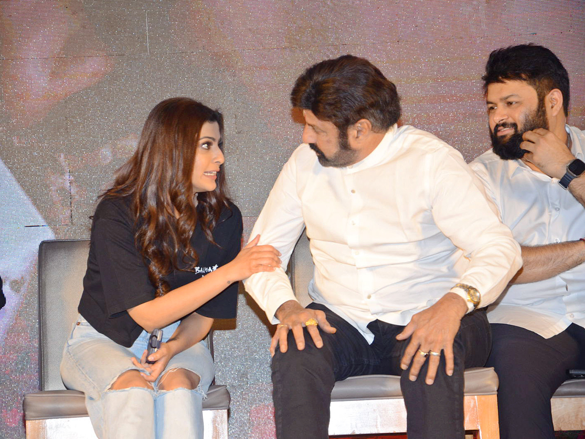 Veera_20Simha_20Reddy_20Success_20Meet_20Photos_5.jpg 6