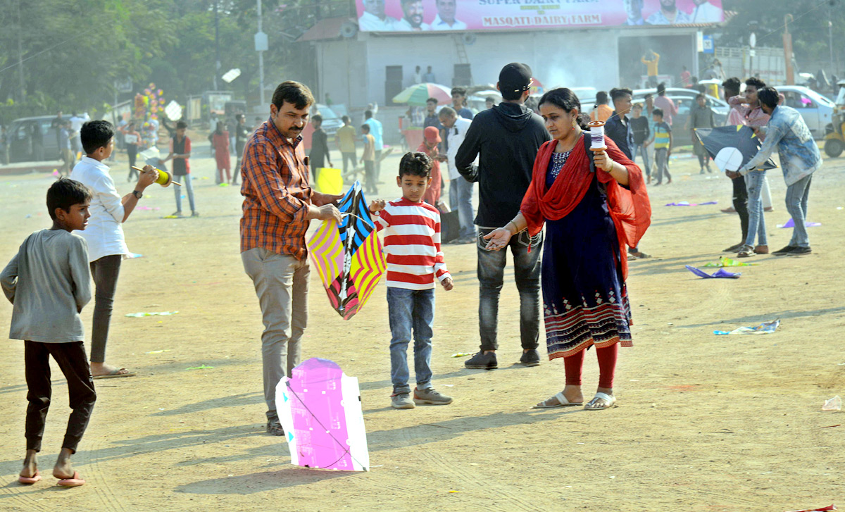 14HYD16-600451.jpg 17