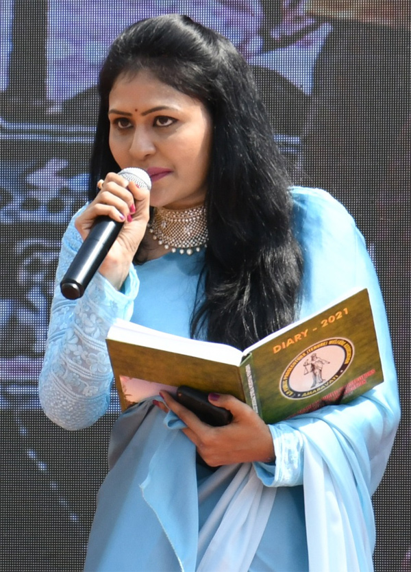 48.jpg 47