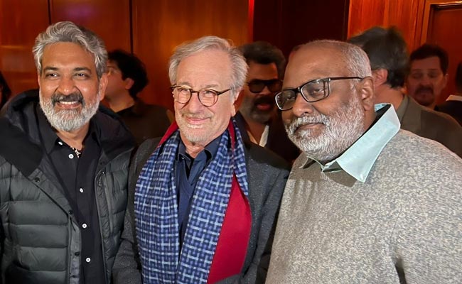 Rajamouli_Speilberg.jpg