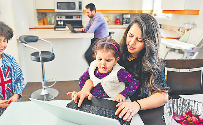 Family_WFH.jpg