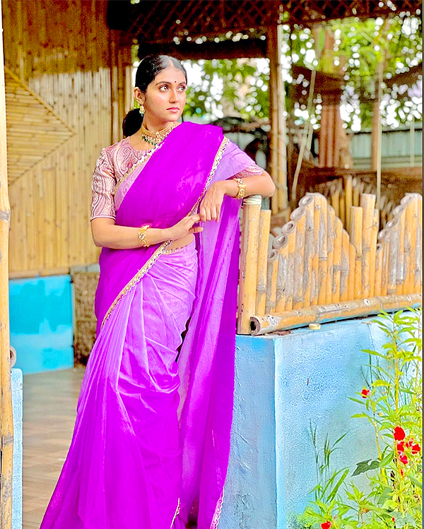 Rinku_20Rajguru_20Traditional_20Photos_23.jpg 23