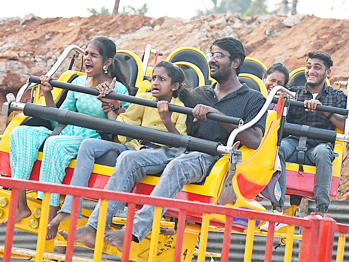 Visakhapatnam_20RK_20Beach_20Photos_13.jpg 13
