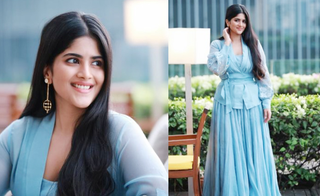 meghaakash.jpg