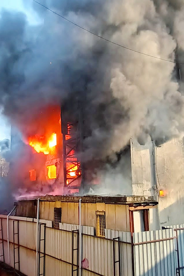 Massive_20Fire_20Accident_20in_20Secunderabad_20Photos_5.jpg 8