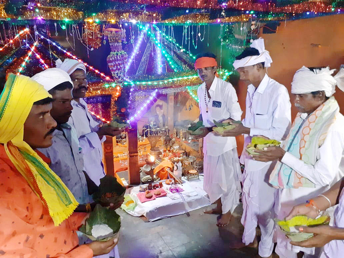 Nagoba_20Jatara_20Concludes_20In_20Telangana_18.jpg 17