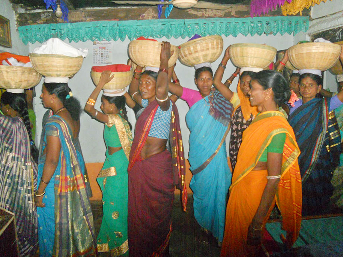 Nagoba_20Jatara_20Concludes_20In_20Telangana_7.jpg 7