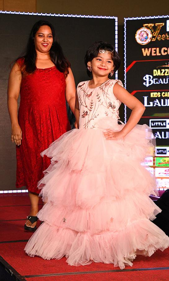 Fashion_20Show_20in_20Visakhapatnam_20Photos_25.jpg 21