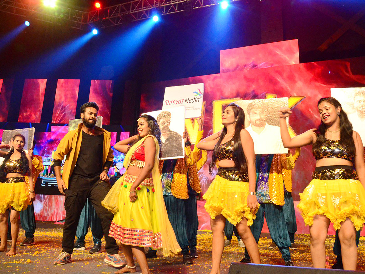 Veera_20Simha_20Reddy_20Success_20Meet_20Photos_14.jpg 14