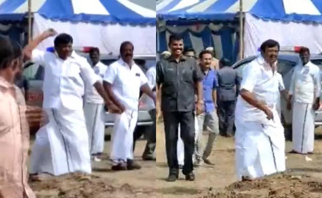 TN_Minister_Throw_Stone.jpg