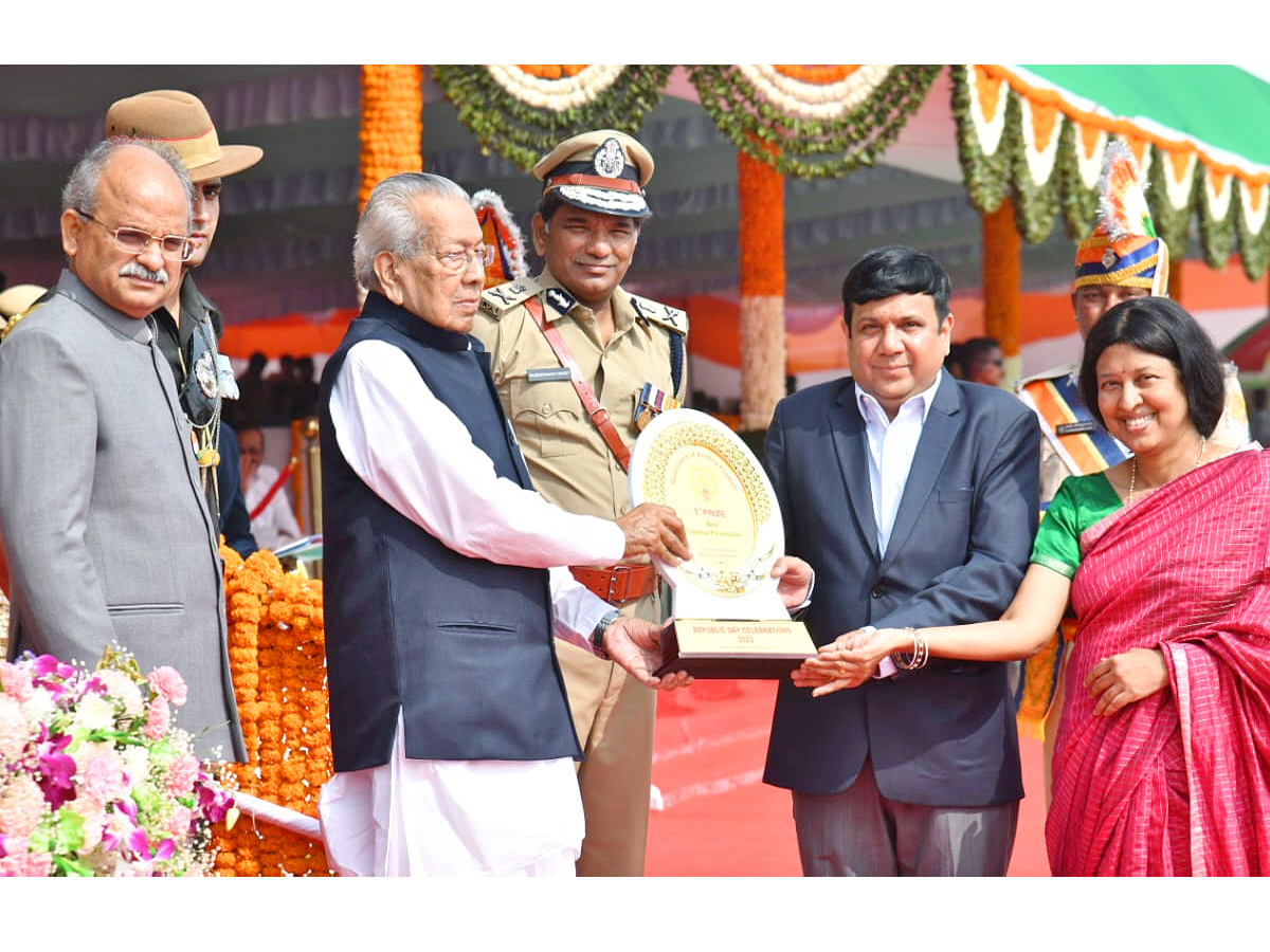 74th_20Republic_20day_20Celebrations_20At_20Indira_20Gandhi_20Stadium_20Vijayawada_20PHotos_5.jpg 6