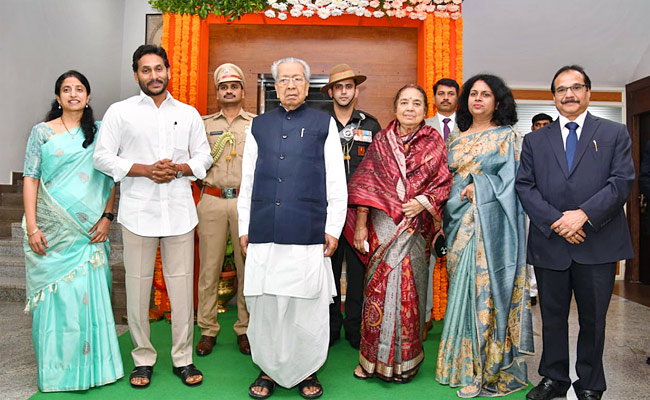 CM-YS-JAGAN7.jpg