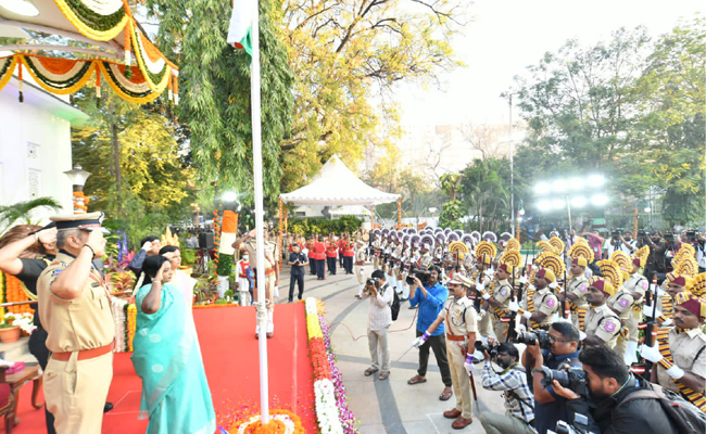 Tamilisai-Soundararaja.jpg