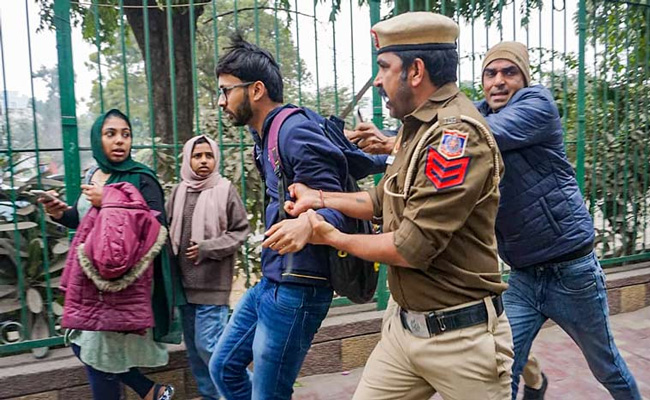 jamia-student.jpg
