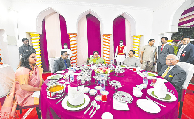 AT-HOME-RAJBHAVAN-17.jpg