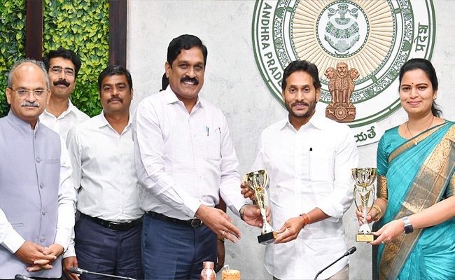 CM-YS-JAGAN_7.jpg