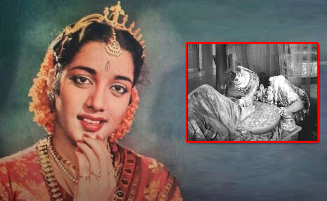 Jamuna-Kicking.jpg11.jpg