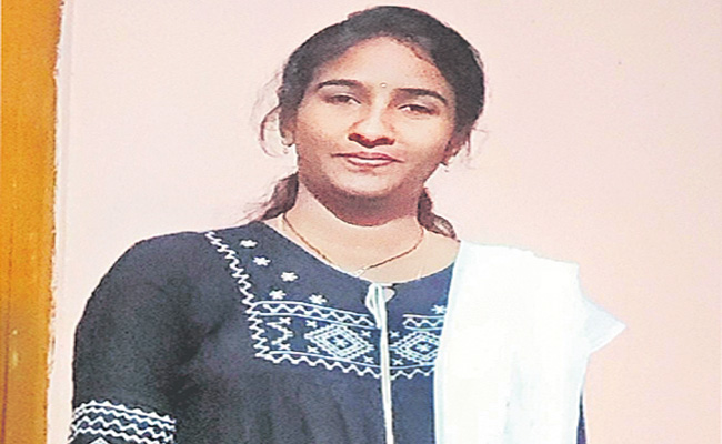 MAMATA.jpg