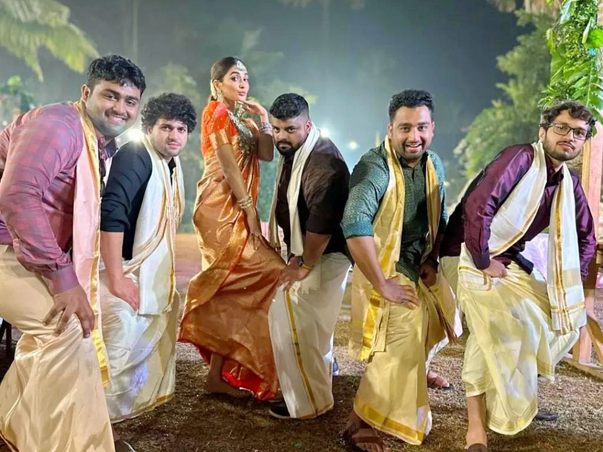 Actress_20Pooja_20Hegde_20Brother_20Wedding_20Viral_20Photos-6.jpg 6