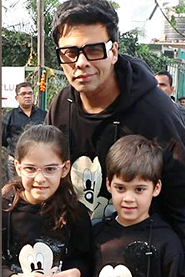 Karan_20Johars_20kids_20Yash_20and_20Roohis_20birthday_20party_20Photos_2.jpg 7