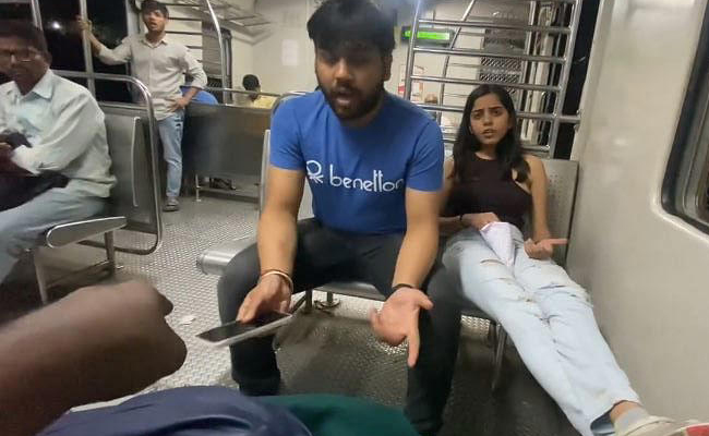 mumbai-local-train.jpg