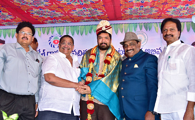 posani-oath1.jpg