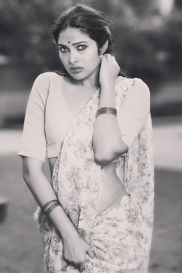 Divi-Vadthya.jpg 12