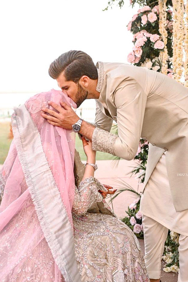 Shaheen_20Afridi_20marries_20Shahid_20Afridis_20daughter_20in_20a_20grand_20ceremony_20Photos_4.jpg 8